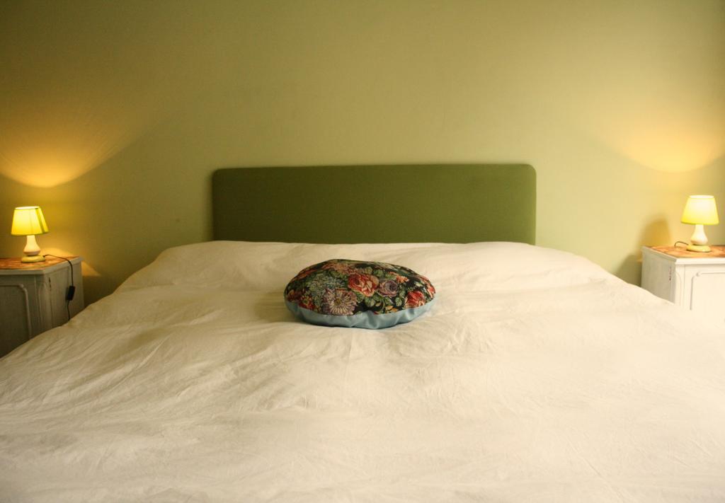 Bed & Art Barcelona Vandrarhem Exteriör bild